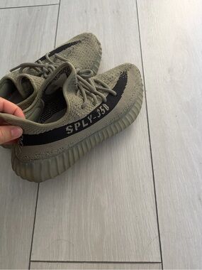 adidas Originals yeeze 350 Olive Green Sneakers with Black Stripe, great conditi